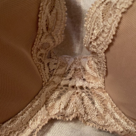 Natori Feathers full coverage bra - Picture 2 of 7